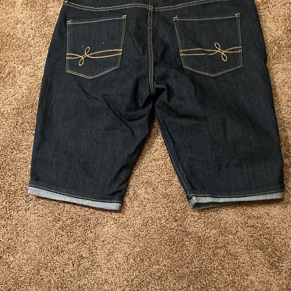 DENIZEN LEVIS WOMEN’S SHORTS. SIZE 18. CUFFS. DARK BLUE. NWOT - Picture 7 of 7